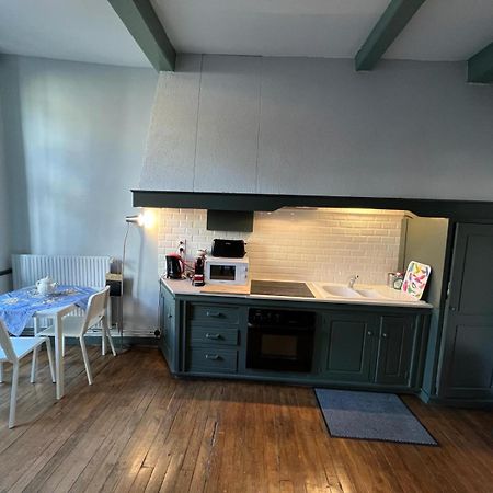 Eglantine Appartement Centre Historique De Динан Екстериор снимка